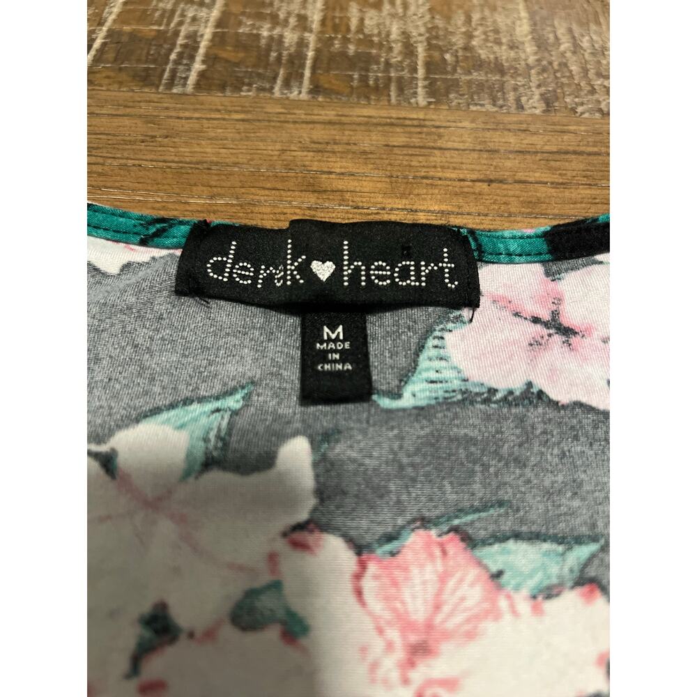 Derek Heart Floral Print Blouse Size Medium Peplum V-Neck Top Flared Bell Sleeve - Picture 5 of 7